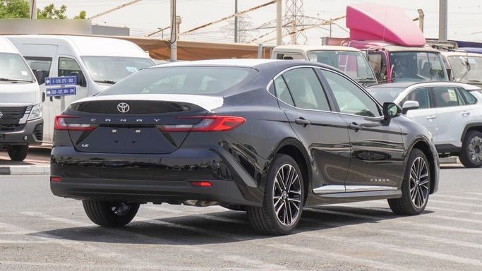 Новый Toyota Camry IX (XV80), 2.5 л, 2025 в Дубае от Najem Motors Черный цвет. GCC | AUTO.AE