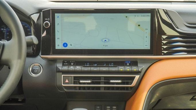 Новый Toyota Camry IX (XV80), 2.5 л, 2025 в Дубае от Najem Motors Белый цвет. GCC | AUTO.AE