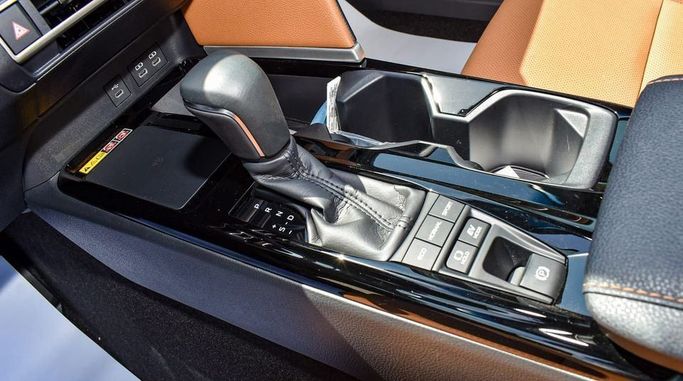 New Toyota Camry IX (XV80), 2.5 l, 2025 in Dubai by Najem Motors, Silver color. GCC Specs | AUTO.AE