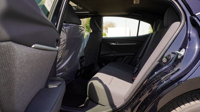 Новый Toyota Camry IX (XV80), 2.5 л, 2025 в Дубае от Najem Motors Черный цвет. GCC | AUTO.AE
