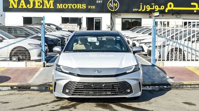 New Toyota Camry IX (XV80), 2.5 l, 2025 in Dubai by Najem Motors, Silver color. GCC Specs | AUTO.AE