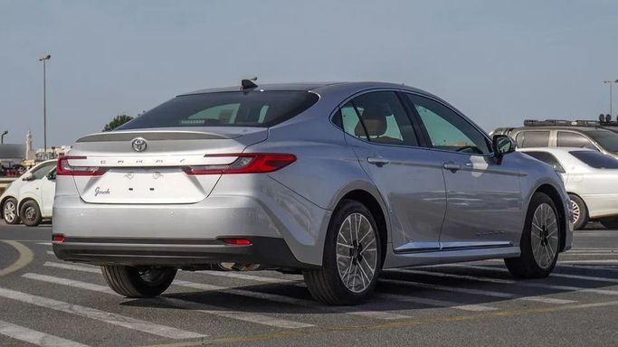 New Toyota Camry IX (XV80), 2.5 l, 2025 in Dubai by Najem Motors, Grey color. GCC Specs | AUTO.AE