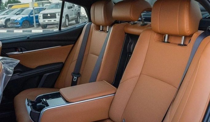 New Toyota Camry IX (XV80), 2.5 l, 2025 in Dubai by Najem Motors, Black color. GCC Specs | AUTO.AE