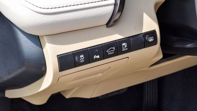 New Toyota Camry IX (XV80), 2.5 l, 2024 in Dubai by Najem Motors, White color. GCC Specs | AUTO.AE