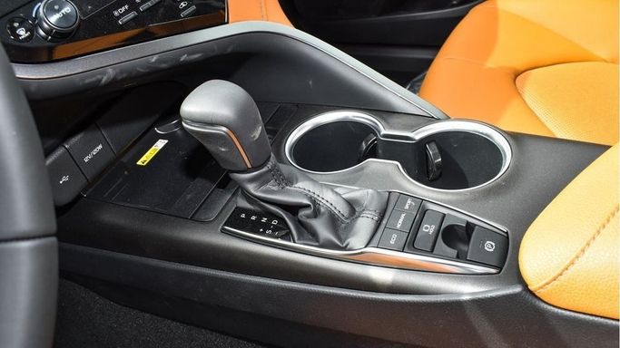 New Toyota Camry IX (XV80), 2.5 l, 2024 in Dubai by Najem Motors, Black color. GCC Specs | AUTO.AE