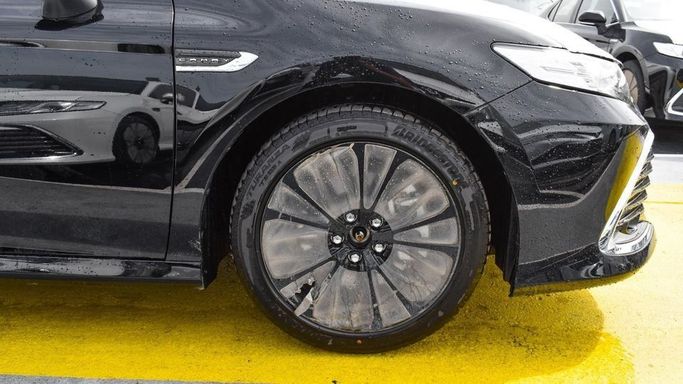 New Toyota Camry IX (XV80), 2.5 l, 2024 in Dubai by Najem Motors, Black color. GCC Specs | AUTO.AE