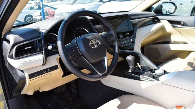 New Toyota Camry VIII (XV70) Facelift, 2.5 l, 2023 in Dubai by Najem Motors, Grey color. GCC Specs | AUTO.AE