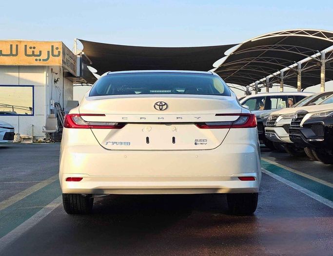 New Toyota Camry IX (XV80), 2.5 l, 2025 in Dubai by SK Motors, White color. Chinese Specs | AUTO.AE