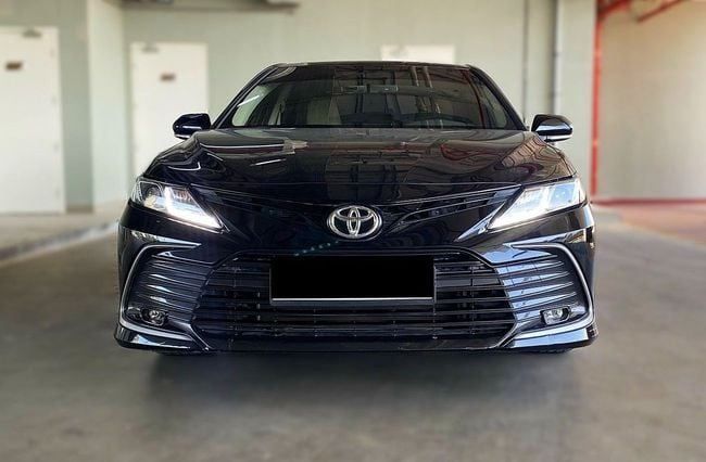 Used Toyota Camry VIII (XV70) Facelift, 2.5 l, 2024 in Dubai by Soltan Auto, Black color. GCC Specs | AUTO.AE