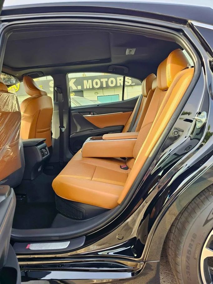 Новый Toyota Camry IX (XV80), 2.5 л, 2025 в Дубае от SK Motors Черный цвет. Other | AUTO.AE