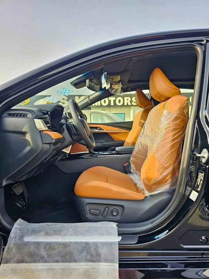 Новый Toyota Camry IX (XV80), 2.5 л, 2025 в Дубае от SK Motors Черный цвет. Other | AUTO.AE