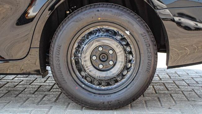 Новый Toyota Camry VIII (XV70) Рестайлинг, 2.5 л, 2023 в Дубае от Falcons GT Motors FZCO Черный цвет. Other | AUTO.AE