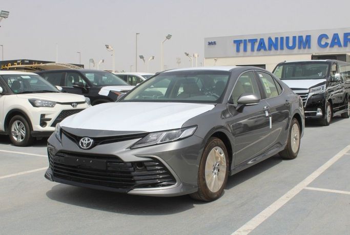 Новый Toyota Camry VIII (XV70) Рестайлинг, 3.5 л, 2023 в Дубае от Titanum Cars Серый цвет. Other | AUTO.AE