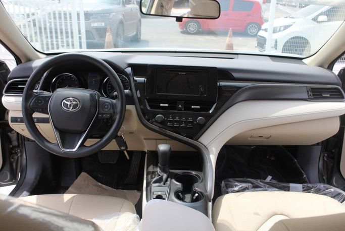 Новый Toyota Camry VIII (XV70) Рестайлинг, 3.5 л, 2023 в Дубае от Titanum Cars Серый цвет. Other | AUTO.AE