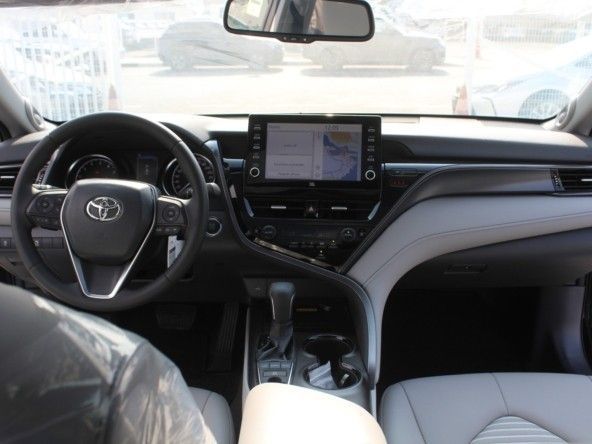 Новый Toyota Camry VIII (XV70) Рестайлинг, 2.5 л, 2023 в Дубае от Titanum Cars Черный цвет. Other | AUTO.AE