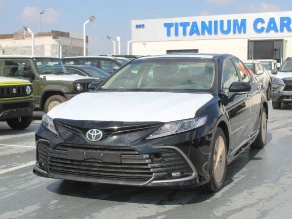 Новый Toyota Camry VIII (XV70) Рестайлинг, 2.5 л, 2023 в Дубае от Titanum Cars Черный цвет. Other | AUTO.AE