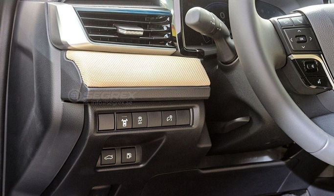 Новый Toyota Camry IX (XV80), 2.5 л, 2025 в Дубае от Segrex Auto Белый цвет. GCC | AUTO.AE