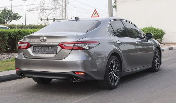 Used Toyota Camry VIII (XV70) Facelift, 3.5 l, 2022 in Dubai by Segrex Auto, Grey color. GCC Specs | AUTO.AE