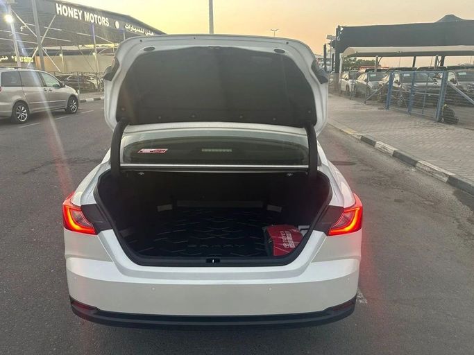 Новый Toyota Camry IX (XV80), 2.5 л, 2025 в Дубае от World Center Motors FZE Белый цвет. GCC | AUTO.AE