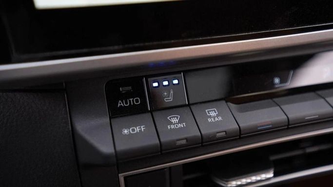 Новый Toyota Camry IX (XV80), 2.5 л, 2025 в Дубае от World Center Motors FZE Белый цвет. GCC | AUTO.AE