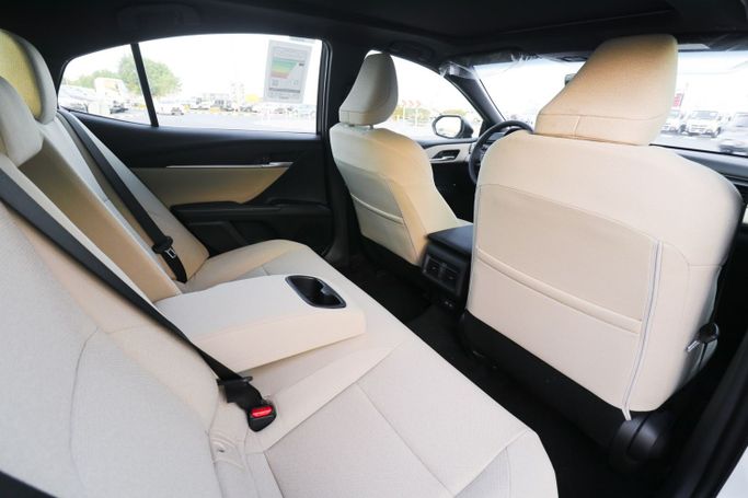 Новый Toyota Camry IX (XV80), 2.5 л, 2025 в Дубае от Atlantic Motors FZCO Белый цвет.  | AUTO.AE