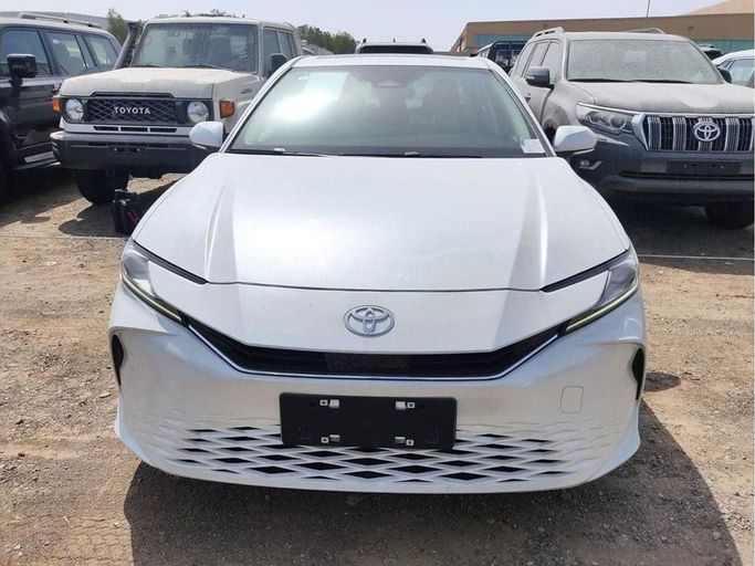 Новый Toyota Camry IX (XV80) China Market, 2.0 л, 2024 в Дубае от Ocean Road Motors  Белый цвет. Other | AUTO.AE