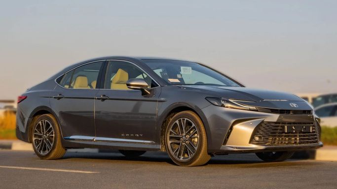 جديدة Toyota Camry التاسع (XV80) سوق الصين التاسع (XV80), 2.5 l, 2026 في في دبي من CGM Auto، اللون رمادي.  | AUTO.AE | إعلان #253752