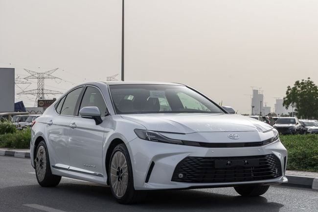 Новый Toyota Camry IX (XV80), 2.5 л, 2026 в Дубае от Laith Alobaidi Motors Белый цвет. GCC | AUTO.AE | Объявление #254612