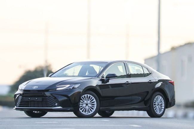 جديدة Toyota Camry التاسع (XV80), 2.5 l, 2025 في في دبي من Atlantic Motors FZCO، اللون أسود. مواصفات الخليج | AUTO.AE | إعلان #263043