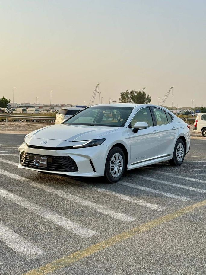 جديدة Toyota Camry التاسع (XV80) سوق الصين التاسع (XV80), 2.0 l, 2026 في في دبي من Signature Motors FZE، اللون أبيض. أخرى | AUTO.AE | إعلان #265149