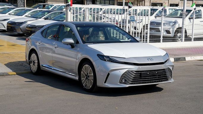 جديدة Toyota Camry التاسع (XV80), 2.5 l, 2025 في في دبي من Najem Motors، اللون فضي. مواصفات الخليج | AUTO.AE | إعلان #265662