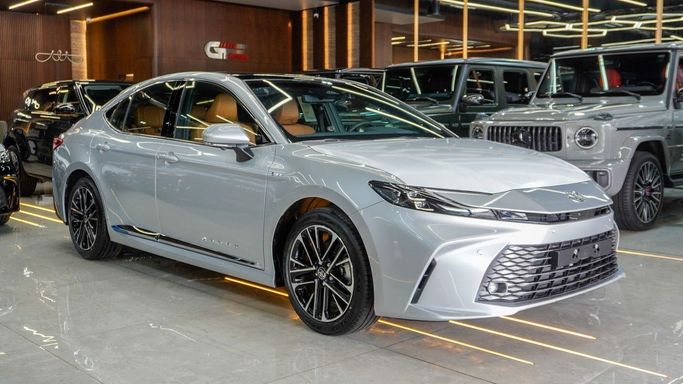جديدة Toyota Camry التاسع (XV80), 2.5 l, 2025 في في دبي من Najem Motors، اللون فضي. مواصفات الخليج | AUTO.AE | إعلان #265711