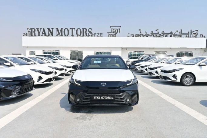 جديدة Toyota Camry التاسع (XV80), 2.5 l, 2025 في في دبي من RMG Automobiles، اللون أسود. مواصفات الخليج | AUTO.AE | إعلان #266183