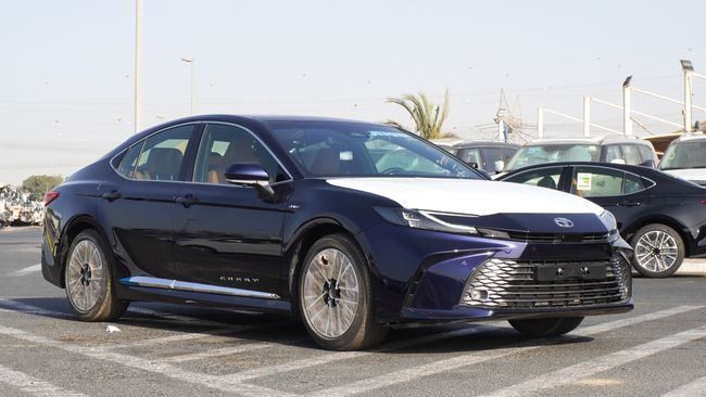 جديدة Toyota Camry التاسع (XV80), 2.5 l, 2025 في في الإمارات, دبي من GT MOTORS، اللون أزرق داكن. مواصفات الخليج | AUTO.AE | إعلان #274474