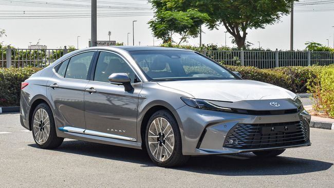 جديدة Toyota Camry التاسع (XV80), 2.5 l, 2024 في في الإمارات, دبي من GT MOTORS، اللون فضي. مواصفات الخليج | AUTO.AE | إعلان #274661