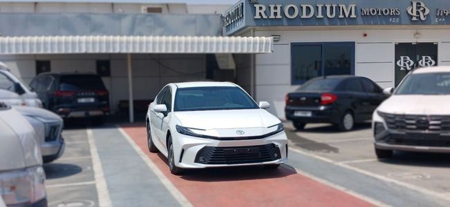 New ⁦Toyota Camry IX (XV80), 2.5 l, 2025⁩ in UAE, Dubai by Rhodium Motors FZE, White color. GCC Specs | AUTO.AE | Listing #286737