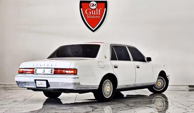 Подержанный Toyota Century I (G40), 4.0 л, 1991 в Дубае от Gulf Motors Белый цвет. Японская | AUTO.AE