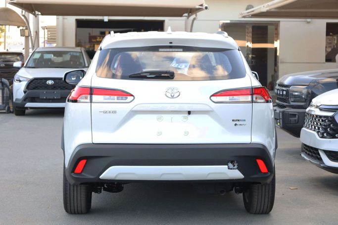 Новый Toyota Corolla Cross I, 2.0 л, 2024 в Дубае от JES Motors Белый цвет.  | AUTO.AE