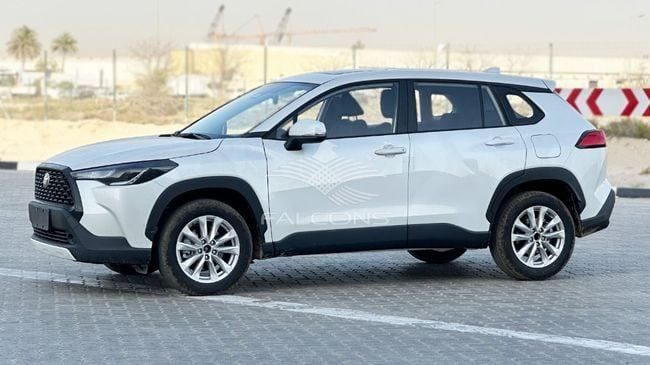 Новый Toyota Corolla Cross I, 2.0 л, 2025 в Дубае от Falcons GT Motors FZCO Белый цвет. Китайская | AUTO.AE