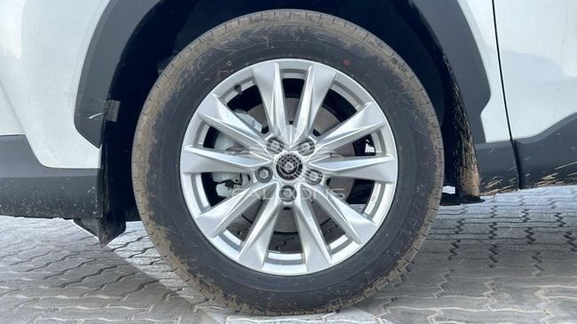 Новый Toyota Corolla Cross I, 2.0 л, 2025 в Дубае от Falcons GT Motors FZCO Белый цвет. Китайская | AUTO.AE