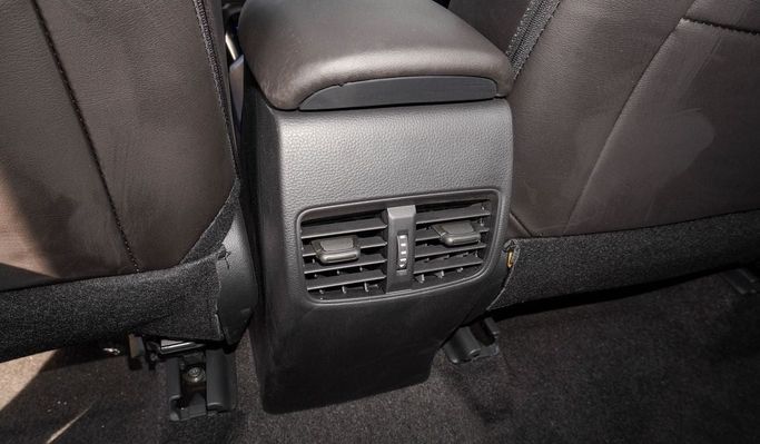 Новый Toyota Corolla Cross I, 2.0 л, 2023 в Дубае от Saad Idan Motors Черный цвет. Китайская | AUTO.AE