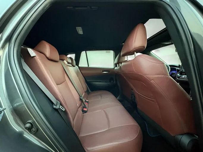 Подержанный Toyota Corolla Cross I, 1.8 л, 2023 в Дубае от Andaleeb Cars Черный цвет. GCC | AUTO.AE