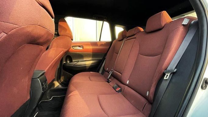 Подержанный Toyota Corolla Cross I, 1.8 л, 2022 в Дубае от Cariva Used Cars  Белый цвет. GCC | AUTO.AE