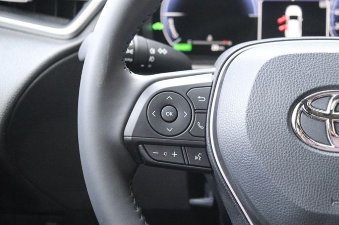 Новый Toyota Corolla Cross I, 1.8 л, 2025 в Дубае от Atlantic Motors FZCO Серый цвет.  | AUTO.AE