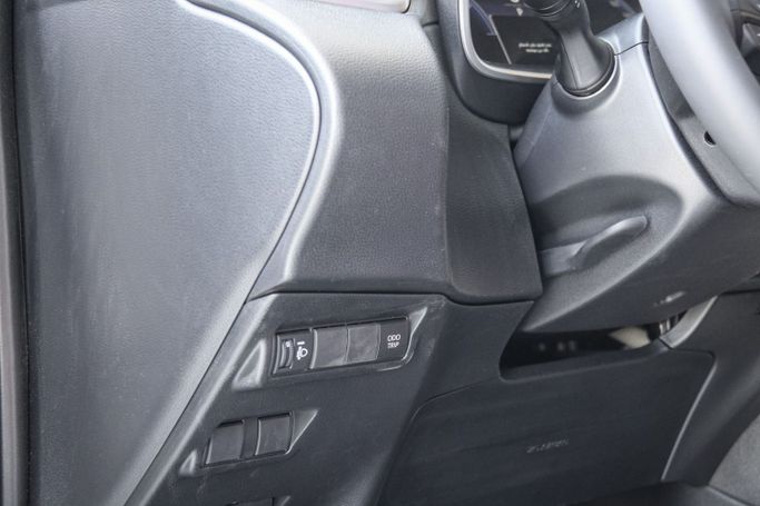 Новый Toyota Corolla Cross I, 1.8 л, 2025 в Дубае от Atlantic Motors FZCO Серый цвет.  | AUTO.AE