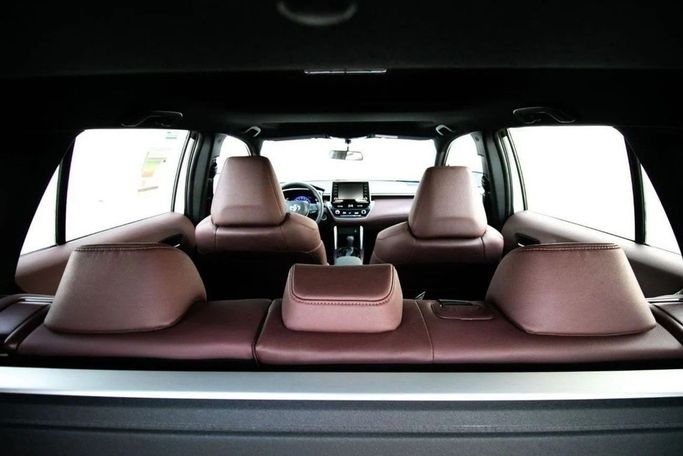 New Toyota Corolla Cross I, 1.8 l, 2024 in Dubai by Atlantic Motors FZCO, White color. GCC Specs | AUTO.AE