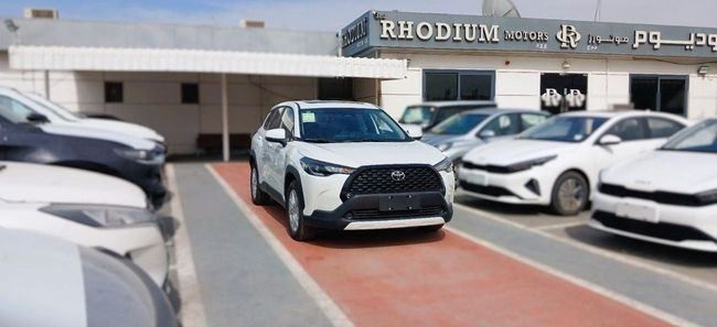 جديدة Toyota Corolla Cross I, 2.0 l, 2024 في في دبي من Rhodium Motors FZE، اللون أبيض. المواصفات الصينية | AUTO.AE