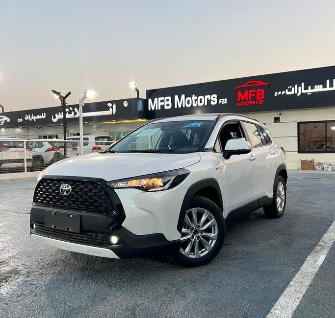 جديدة Toyota Corolla Cross I, 2.0 l, 2025 في في دبي من MFB MOTORS FZCO، اللون أبيض. المواصفات الصينية | AUTO.AE