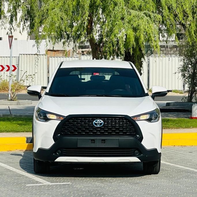 مستعملة Toyota Corolla Cross I, 2.0 l, 2022 في في دبي من KARGAL USED CARS، اللون أبيض. مواصفات الخليج | AUTO.AE | إعلان #239294
