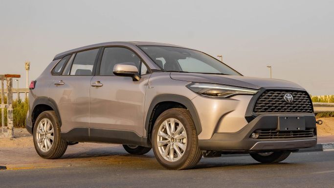 جديدة Toyota Corolla Cross I, 1.8 l, 2025 في في دبي من CGM Auto، اللون فضي.  | AUTO.AE | إعلان #253793